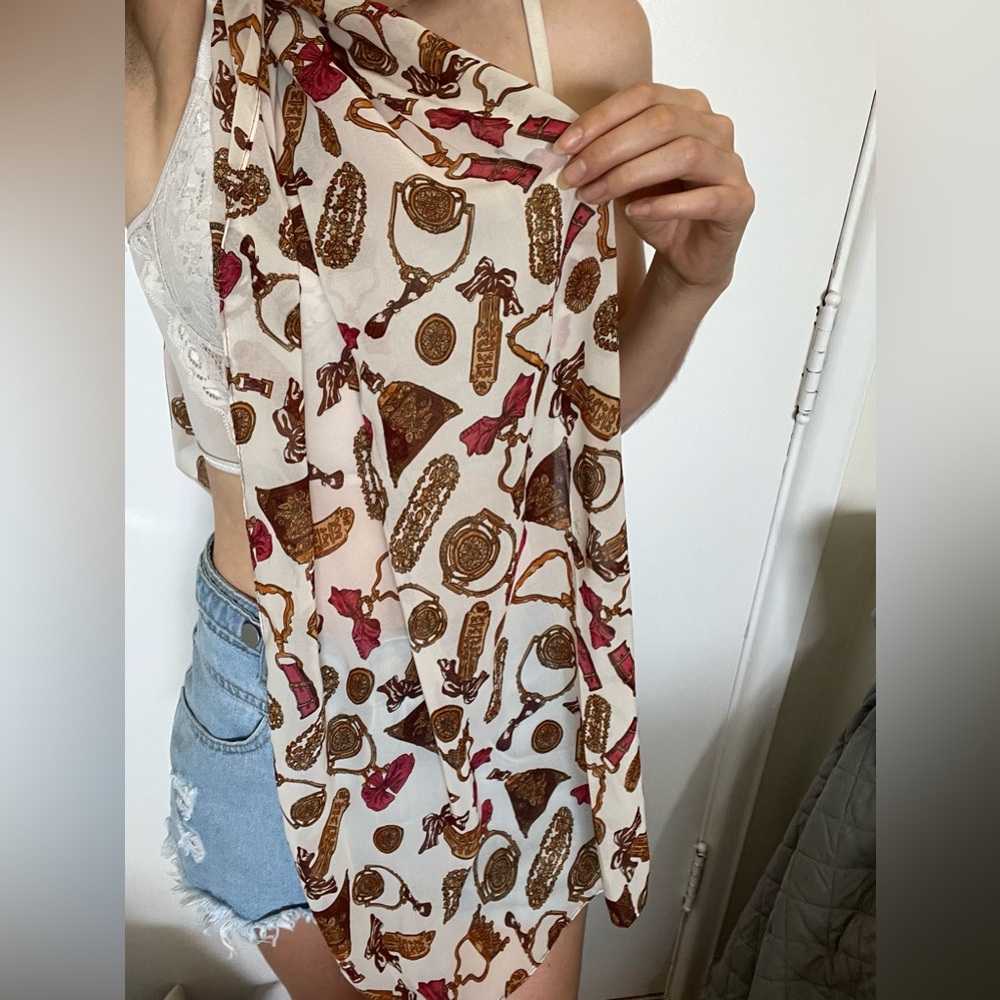 Vintage victorian makeup scarf wrap with brand piano